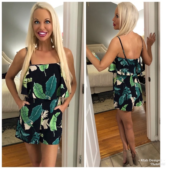 LAST 1! 🏝🥰 Beautiful Palm Leaf Ruffle Romper! - Picture 3 of 8